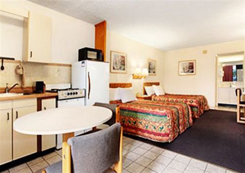 Express Inn & Suites Clearwater بينيلاس بارك المظهر الخارجي الصورة