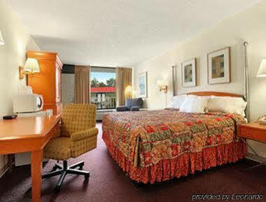 Express Inn & Suites Clearwater بينيلاس بارك المظهر الخارجي الصورة