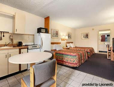 Express Inn & Suites Clearwater بينيلاس بارك المظهر الخارجي الصورة