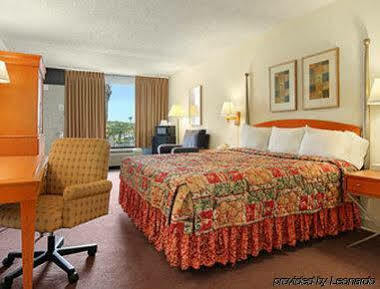 Express Inn & Suites Clearwater بينيلاس بارك المظهر الخارجي الصورة